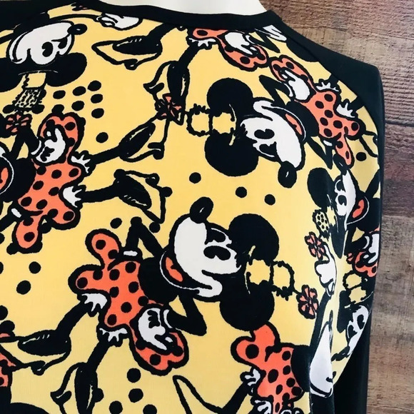 NWT Lularoe Disney’s Minnie Mouse randy shirt - Picture 2 of 5